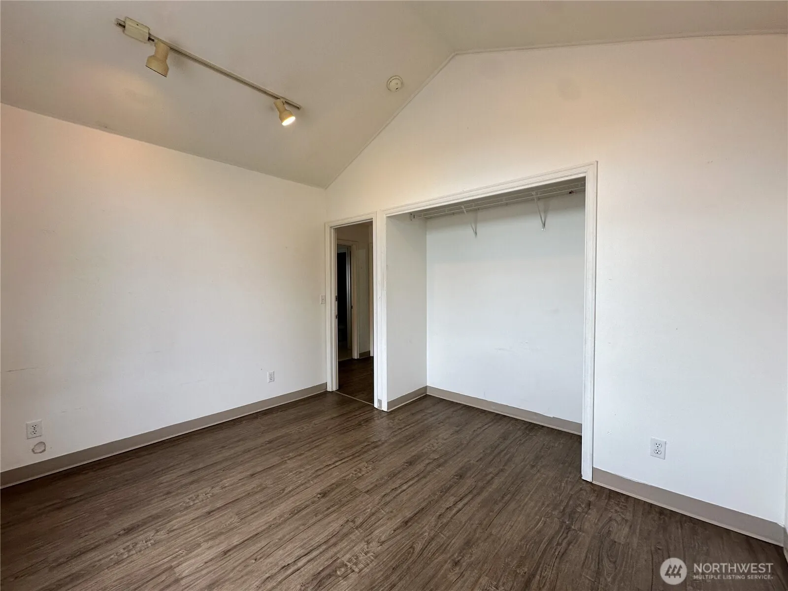 4008 NE 57th Street , Seattle, WA 98105