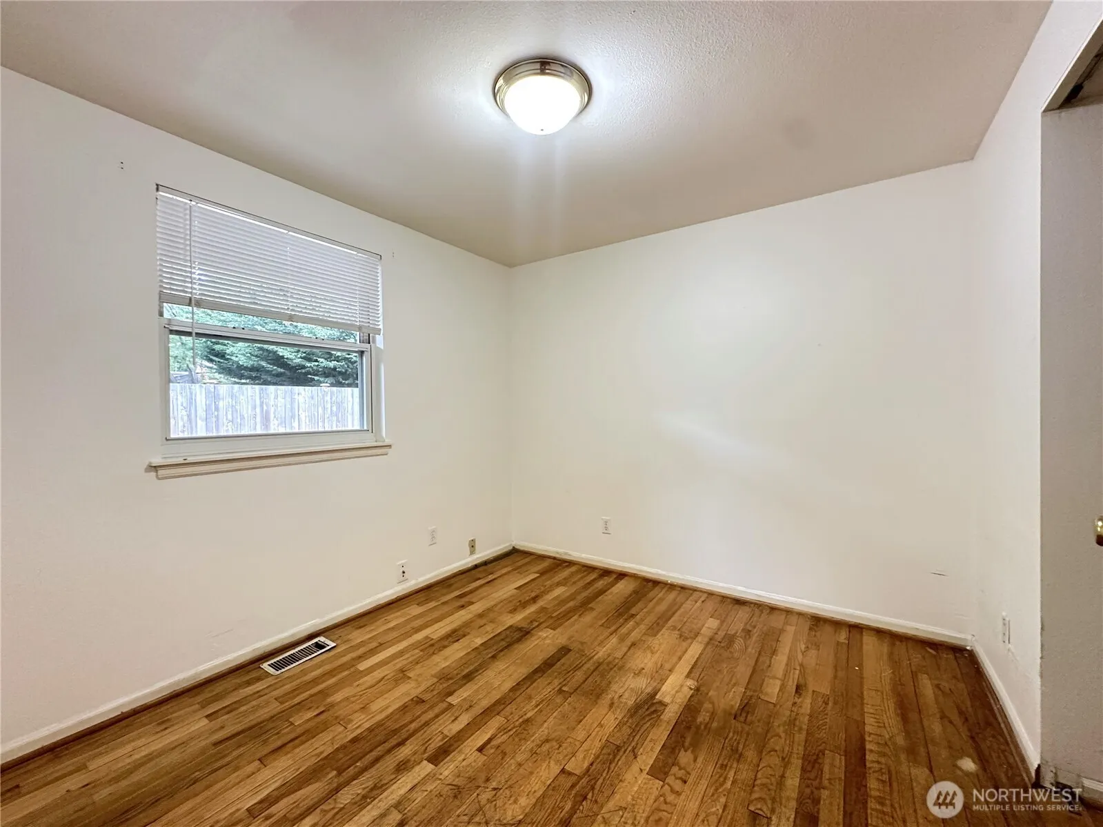 4008 NE 57th Street , Seattle, WA 98105