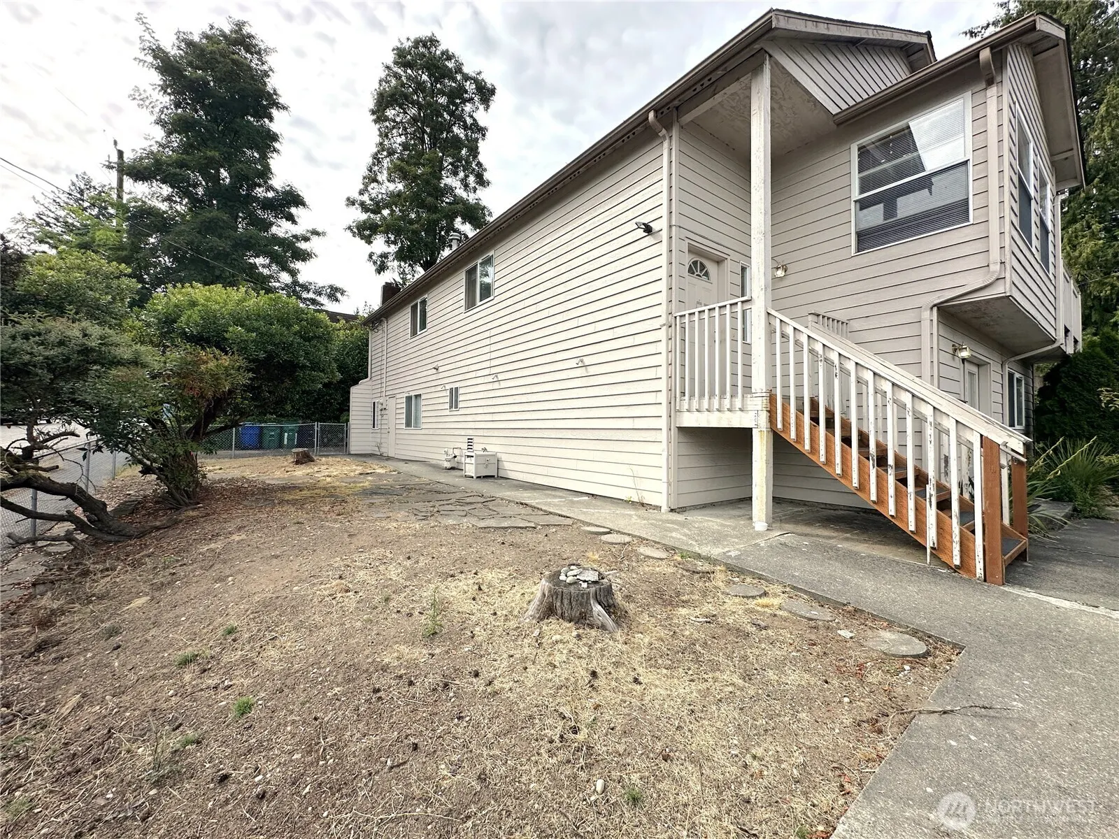 8803 15th Avenue NE, Seattle, WA 98115