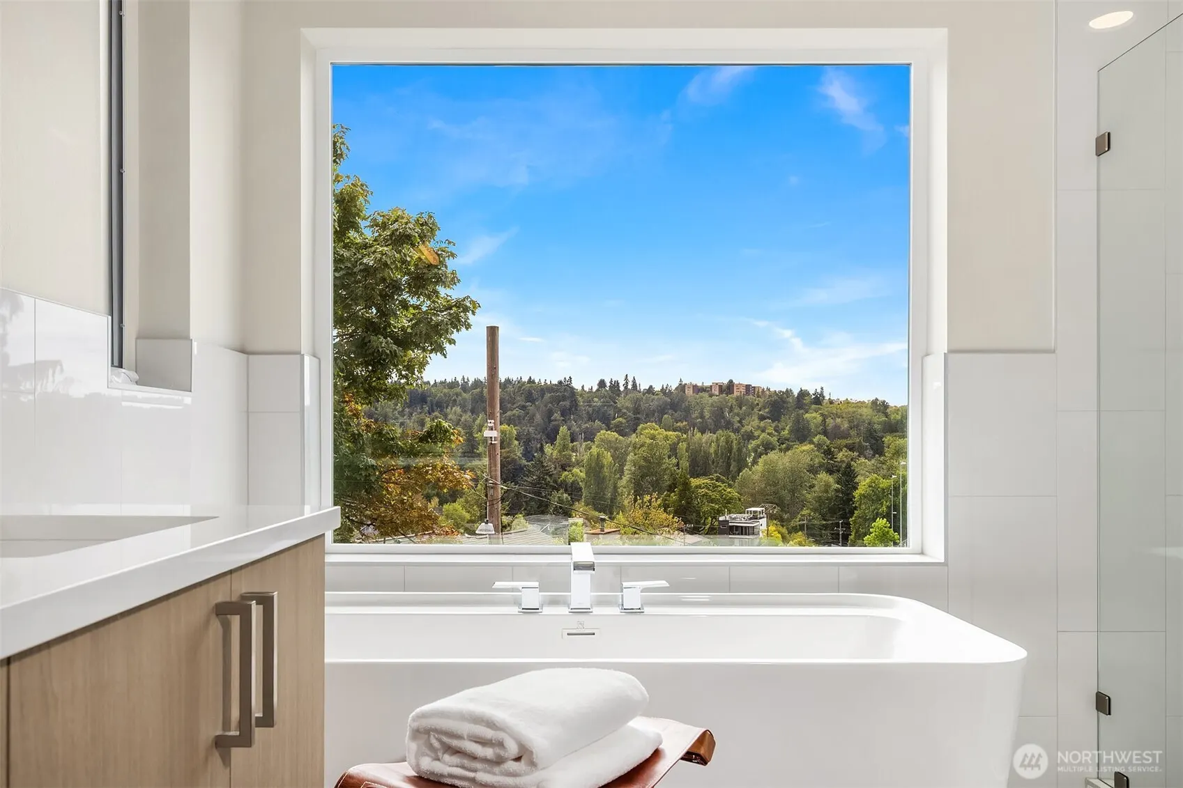 4548 23rd Avenue SW, Seattle, WA 98106