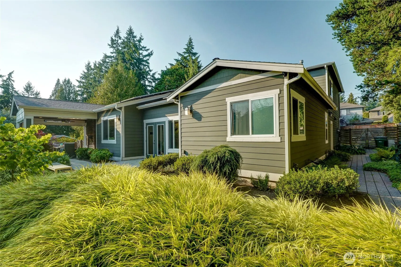 11752 82nd Avenue NE, Kirkland, WA 98034