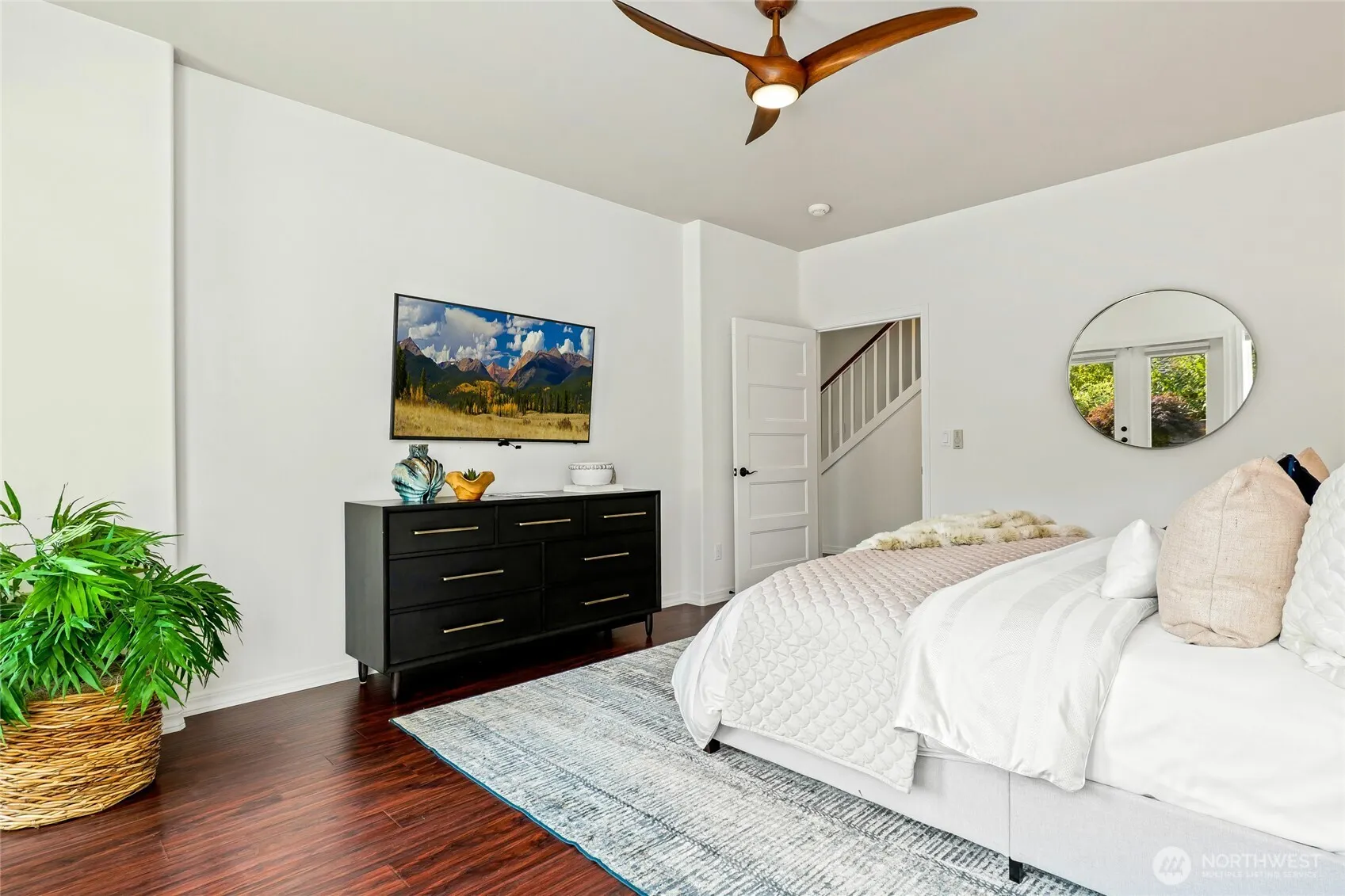 11752 82nd Avenue NE, Kirkland, WA 98034