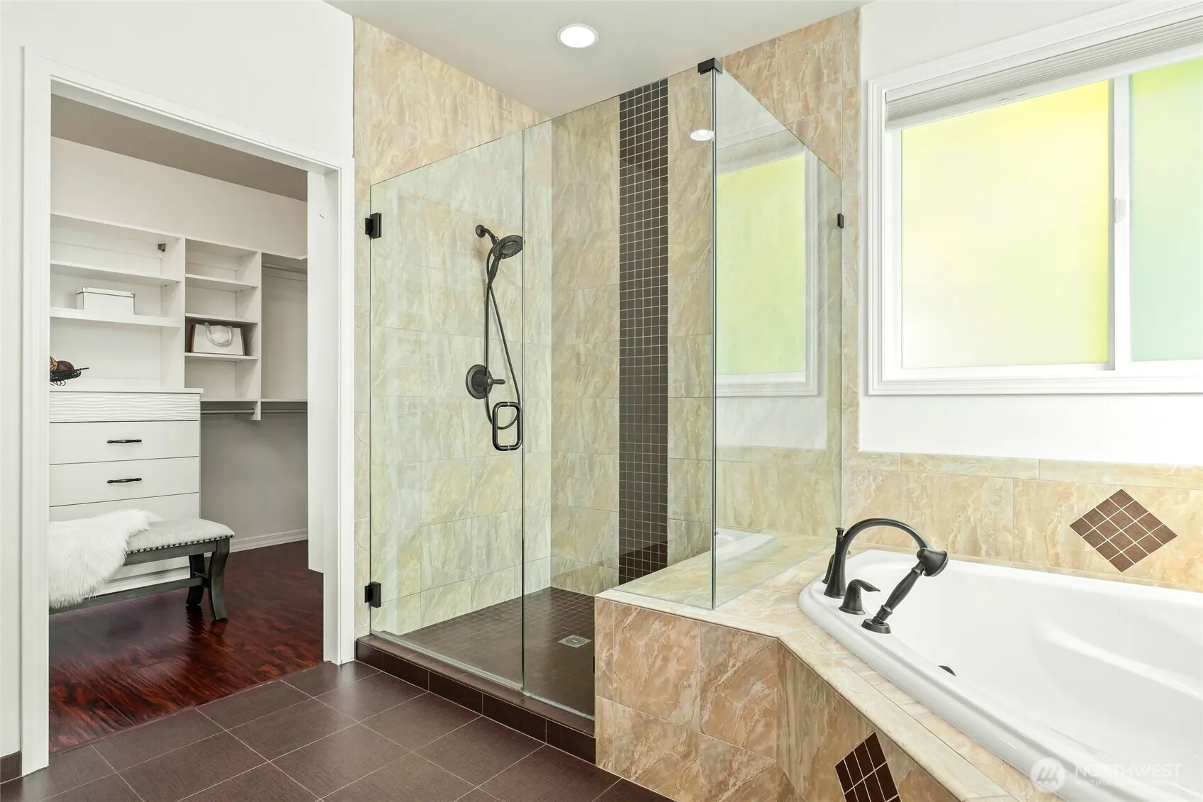 11752 82nd Avenue NE, Kirkland, WA 98034