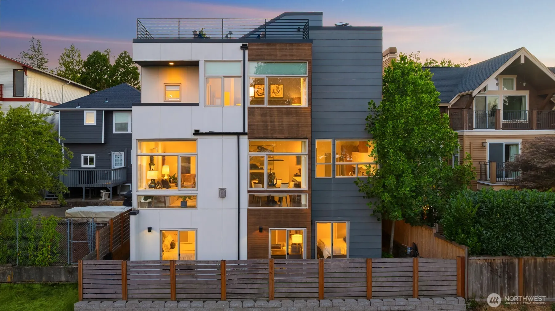 928 34th Avenue , Seattle, WA 98122