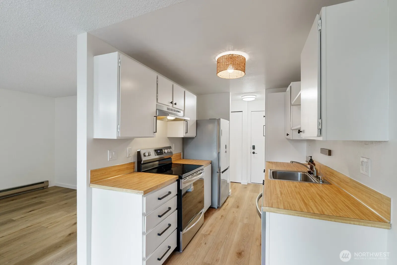 12744 NE 116th Street #K33, Kirkland, WA 98034