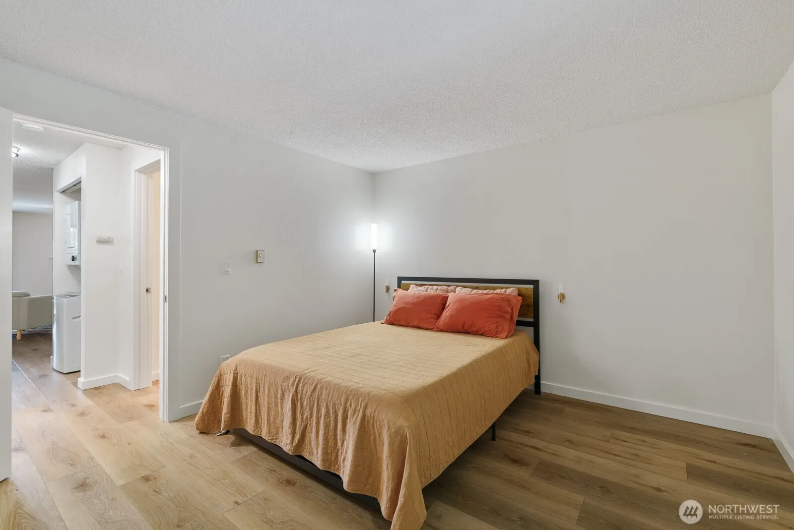 12744 NE 116th Street #K33, Kirkland, WA 98034