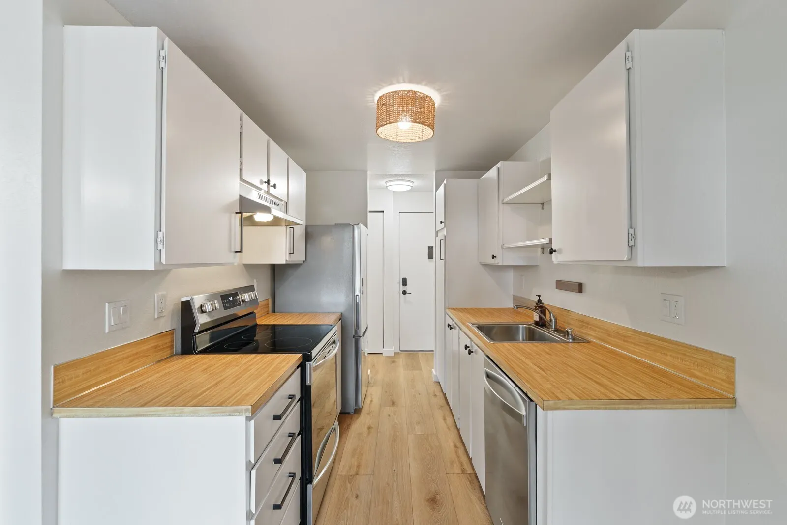 12744 NE 116th Street #K33, Kirkland, WA 98034