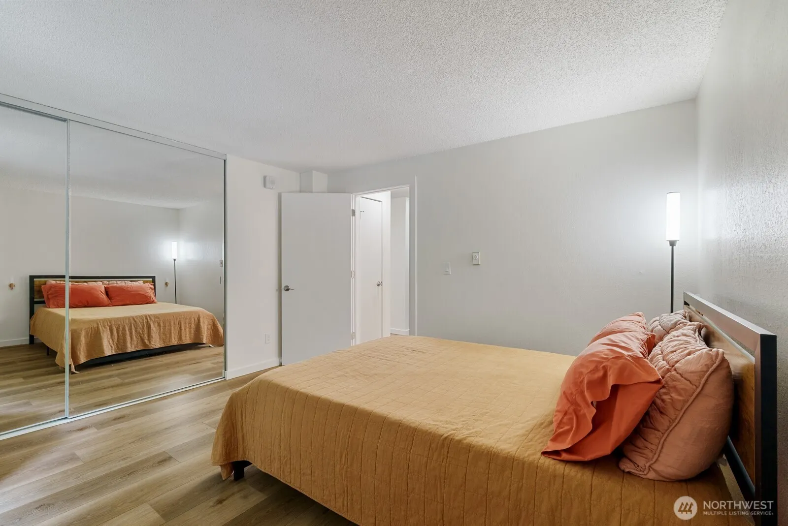 12744 NE 116th Street #K33, Kirkland, WA 98034