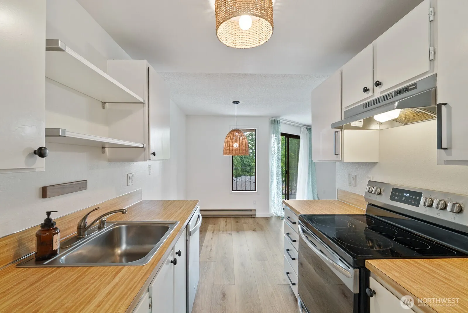 12744 NE 116th Street #K33, Kirkland, WA 98034
