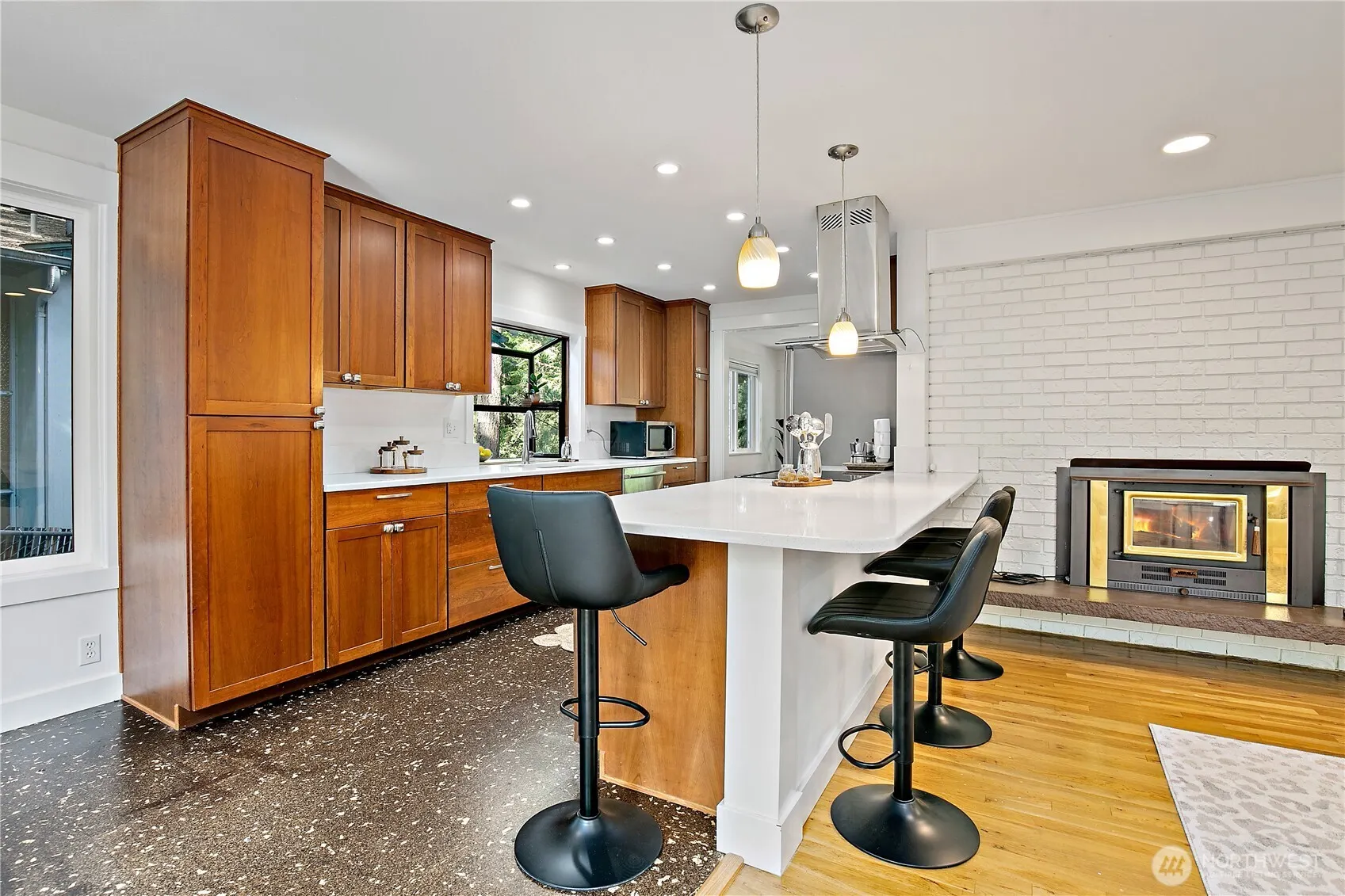 15916 SE 42nd Place , Bellevue, WA 98006