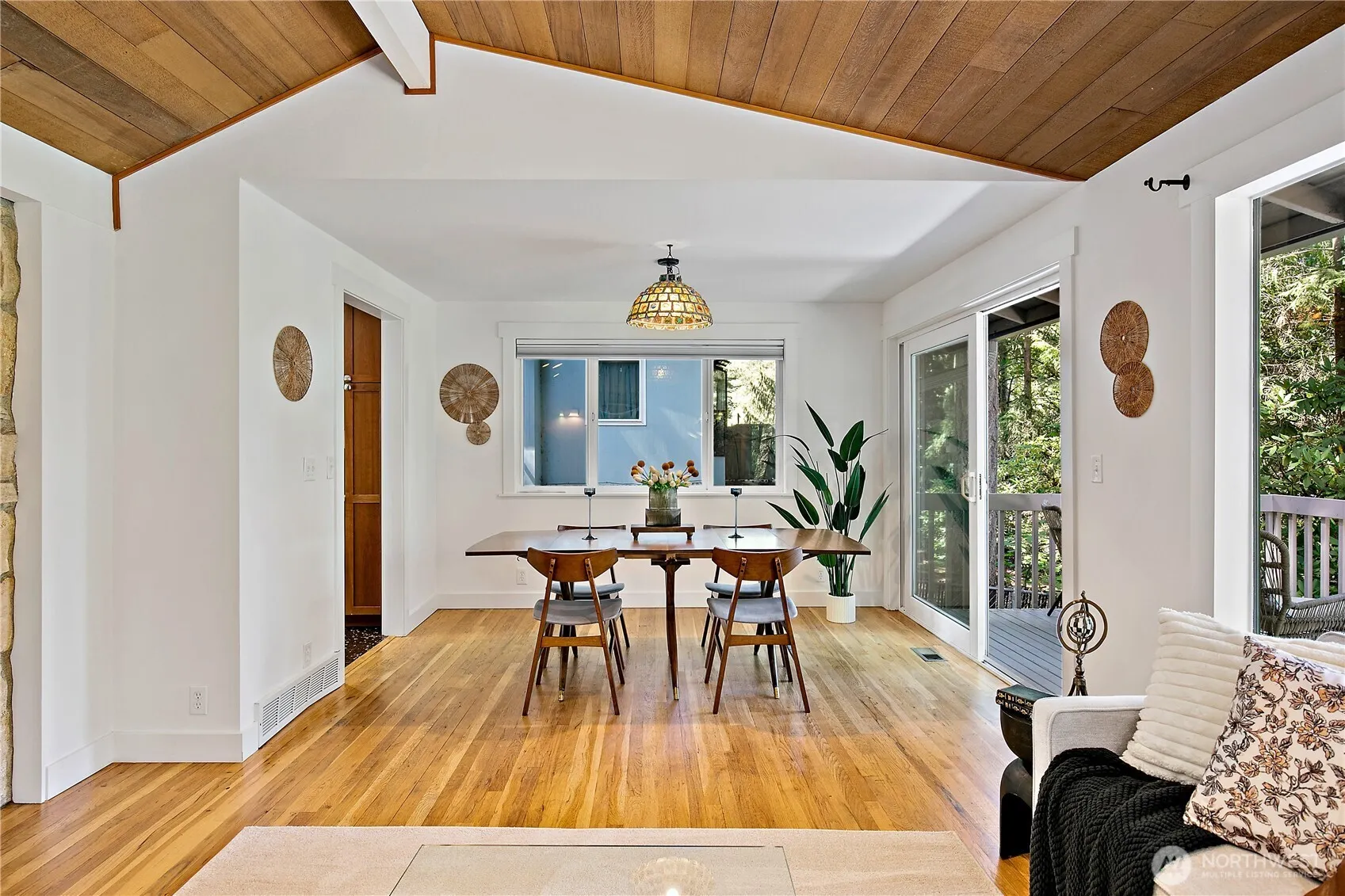 15916 SE 42nd Place , Bellevue, WA 98006