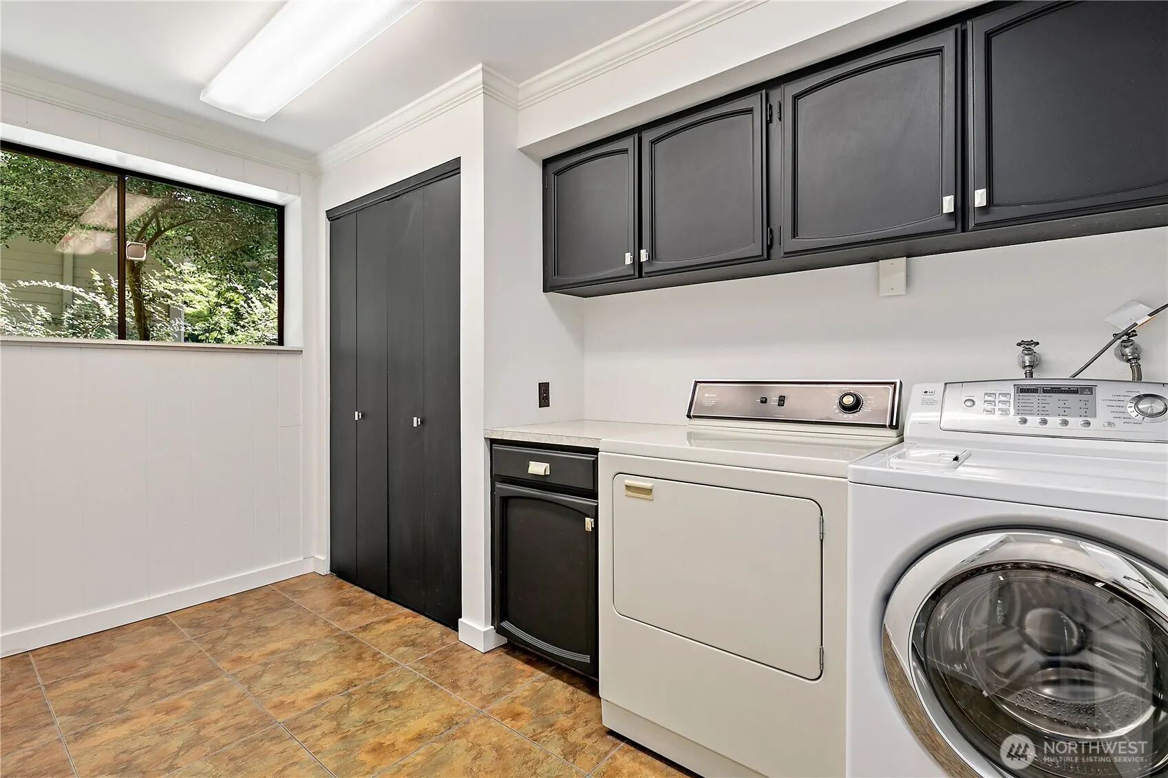 15916 SE 42nd Place , Bellevue, WA 98006