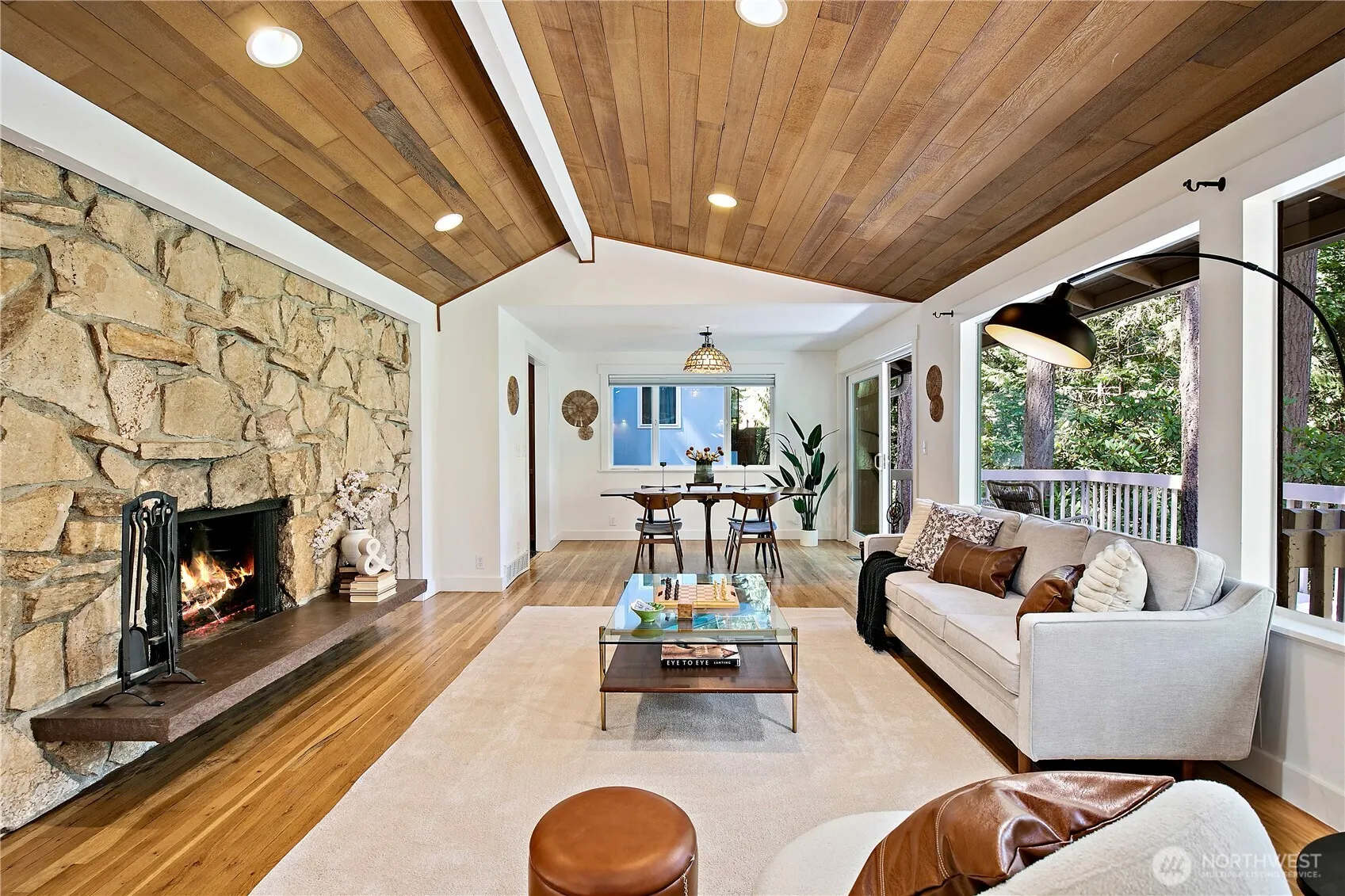 15916 SE 42nd Place , Bellevue, WA 98006