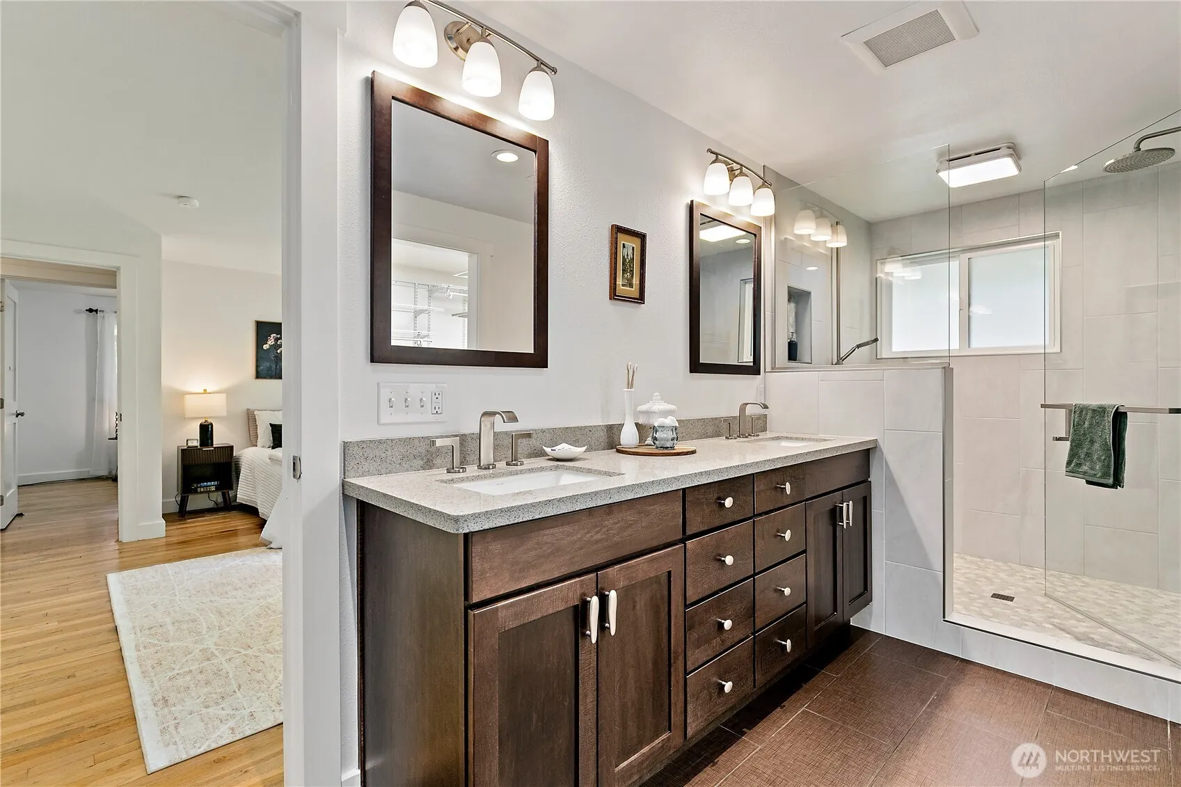 15916 SE 42nd Place , Bellevue, WA 98006