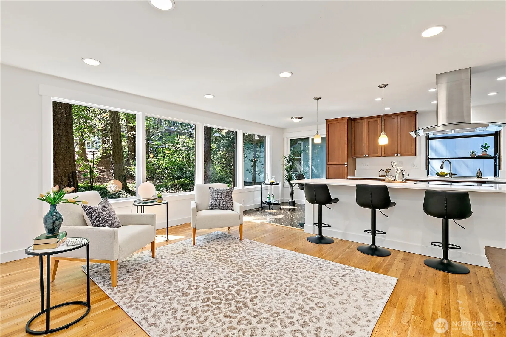 15916 SE 42nd Place , Bellevue, WA 98006