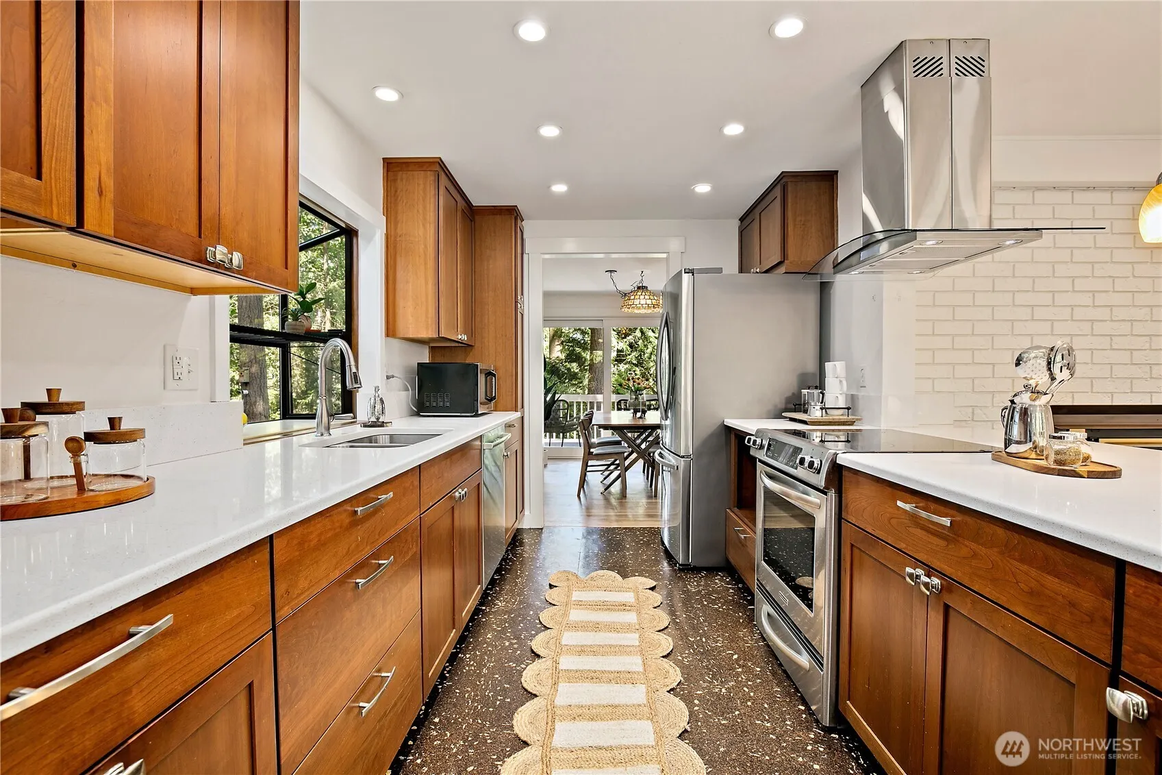 15916 SE 42nd Place , Bellevue, WA 98006