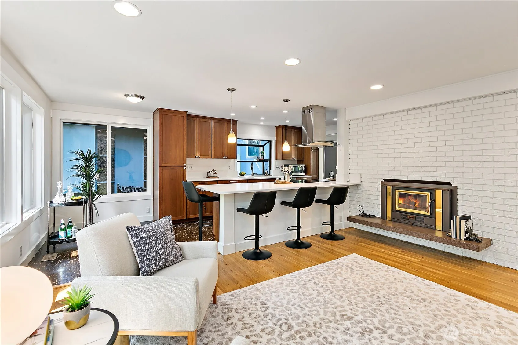 15916 SE 42nd Place , Bellevue, WA 98006