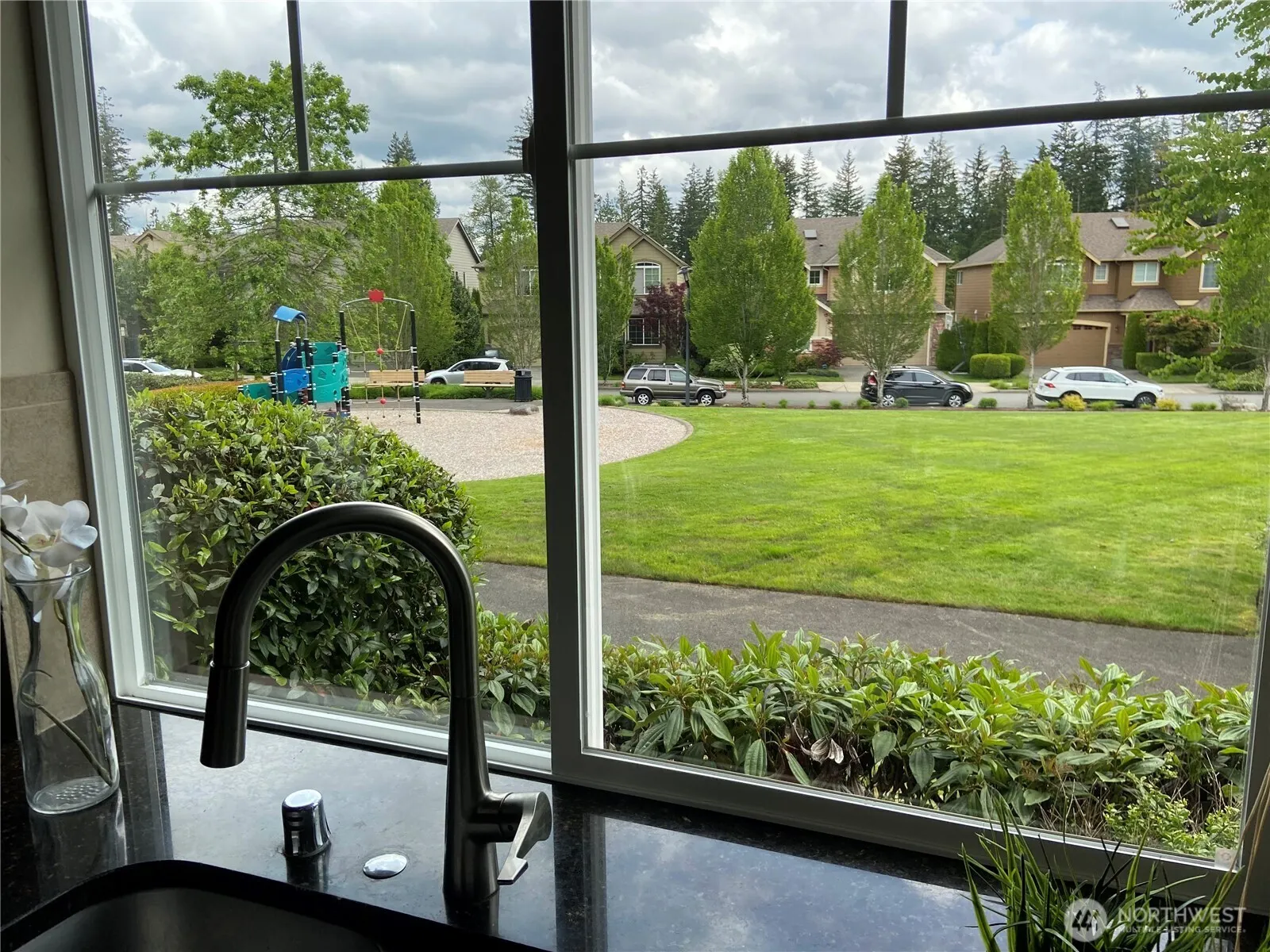 10909 243rd Avenue NE, Redmond, WA 98053