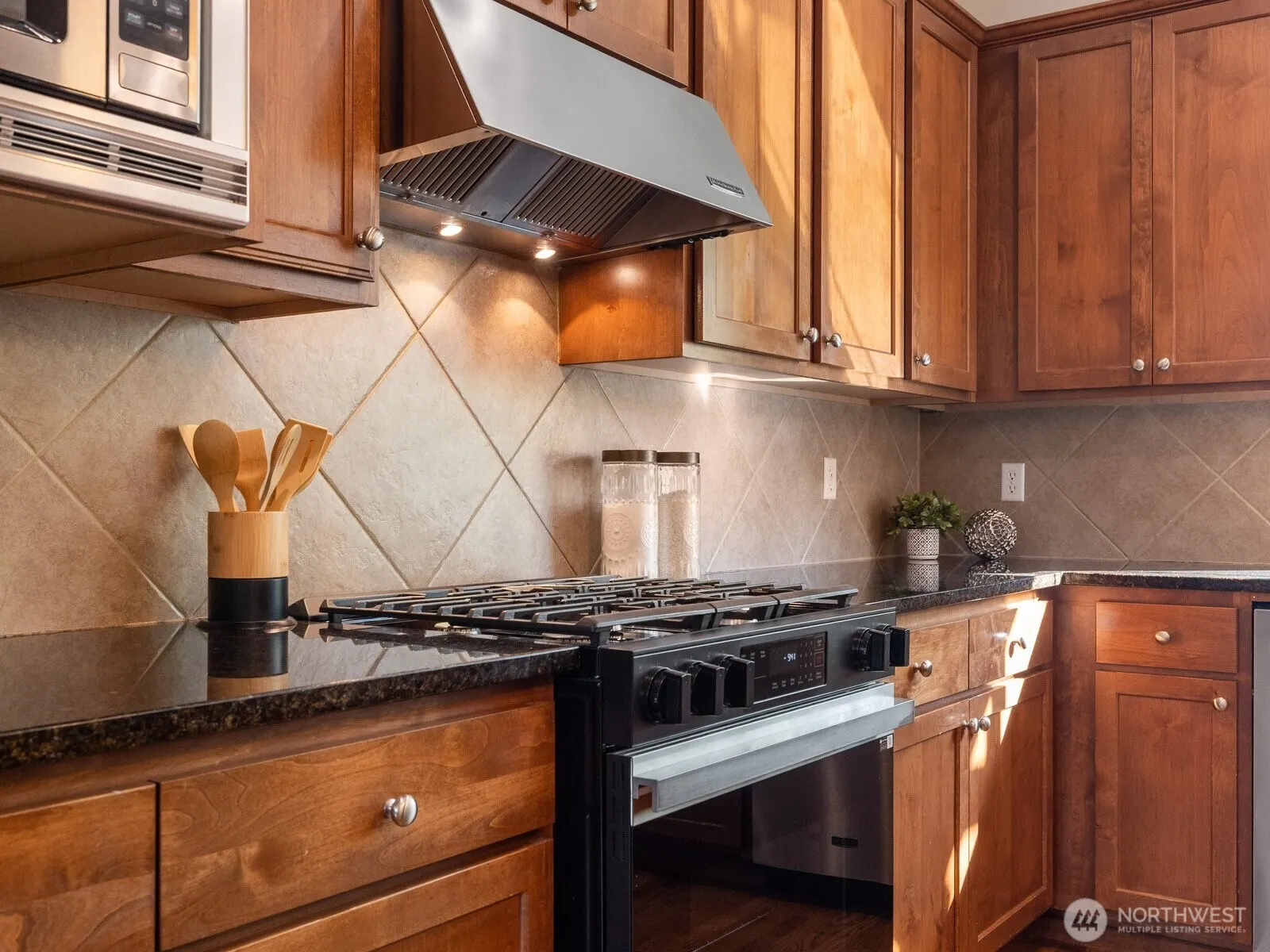 10909 243rd Avenue NE, Redmond, WA 98053
