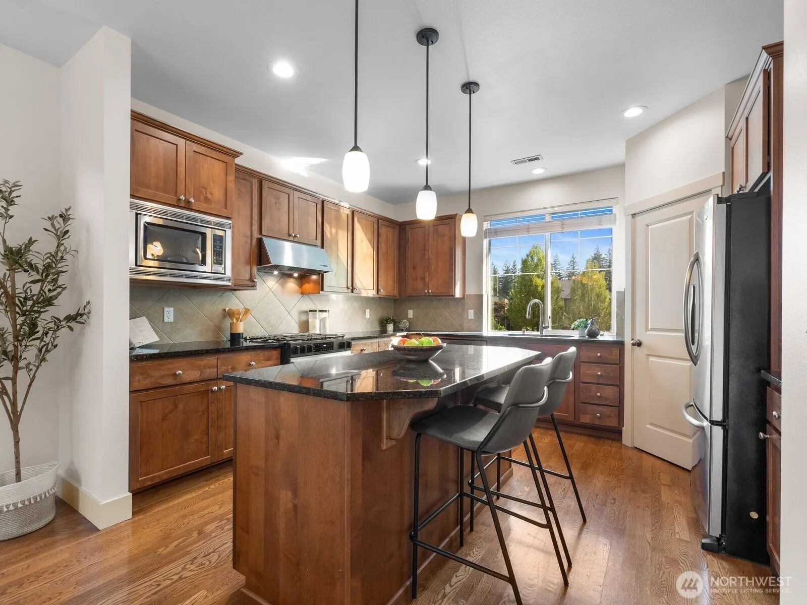 10909 243rd Avenue NE, Redmond, WA 98053