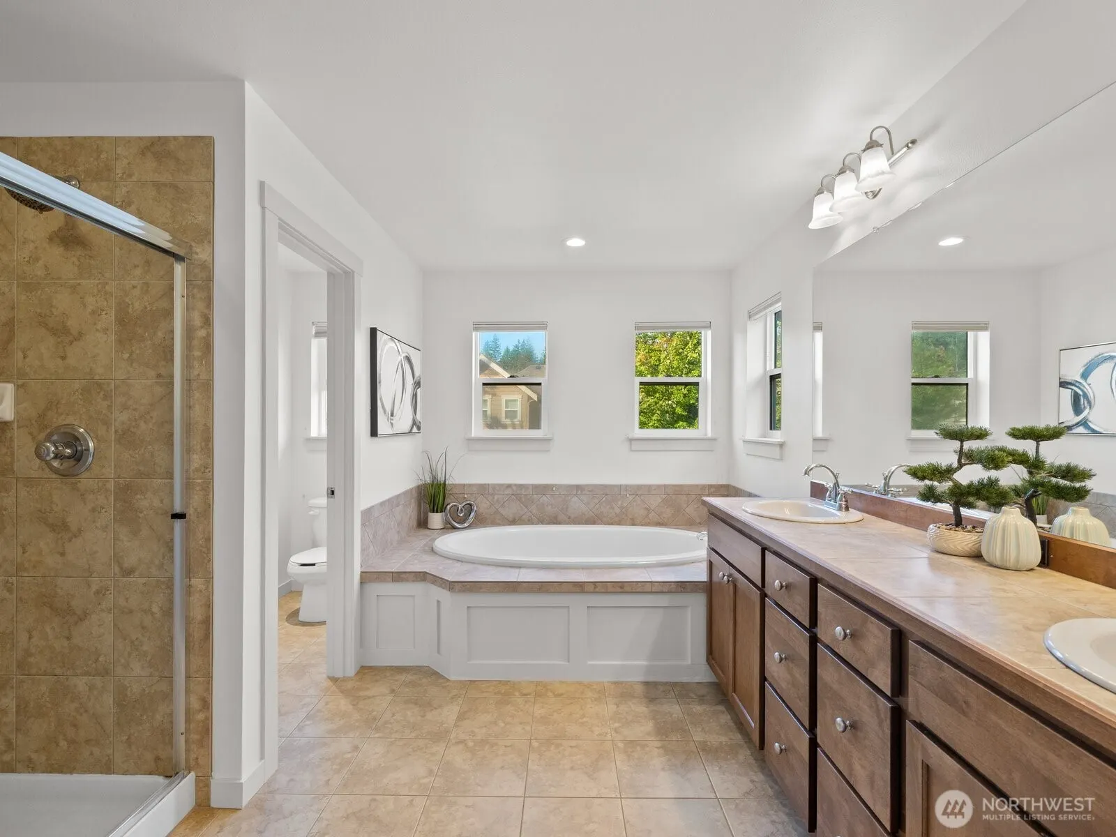 10909 243rd Avenue NE, Redmond, WA 98053