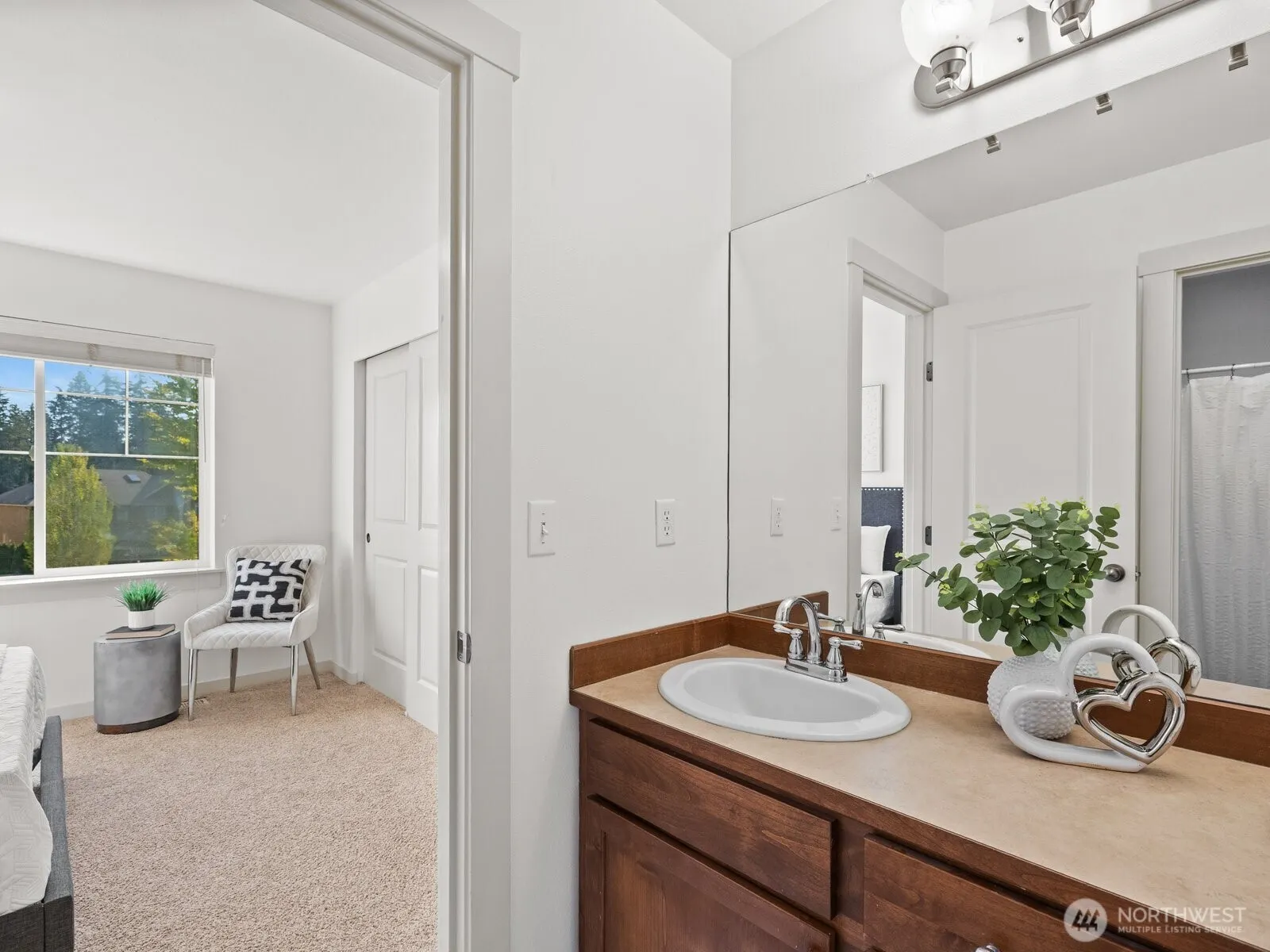 10909 243rd Avenue NE, Redmond, WA 98053