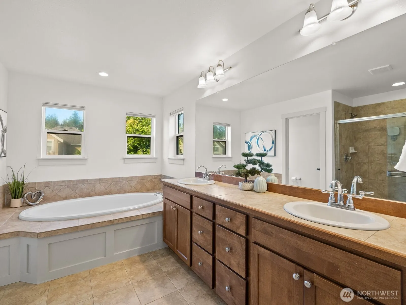10909 243rd Avenue NE, Redmond, WA 98053