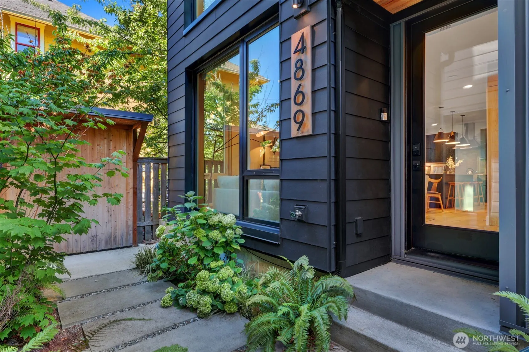 4869 35th Avenue S, Seattle, WA 98118