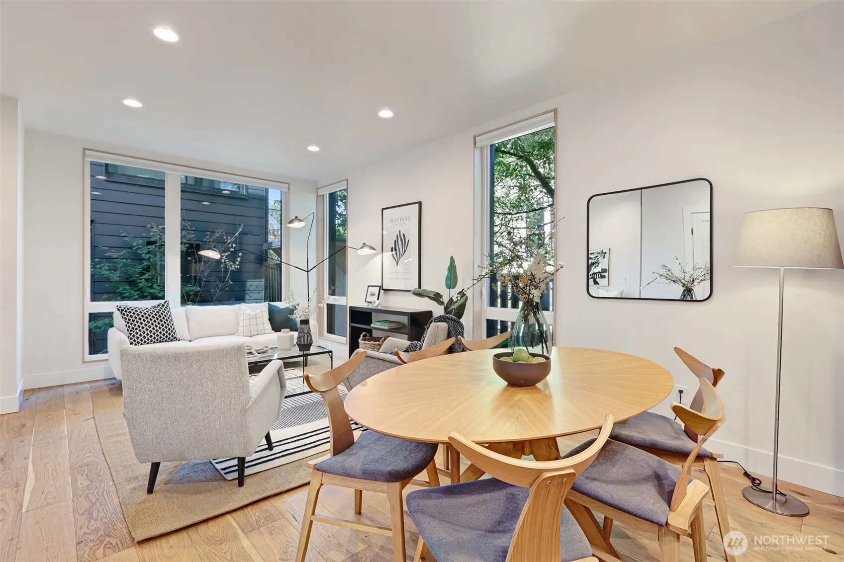 4869 35th Avenue S, Seattle, WA 98118