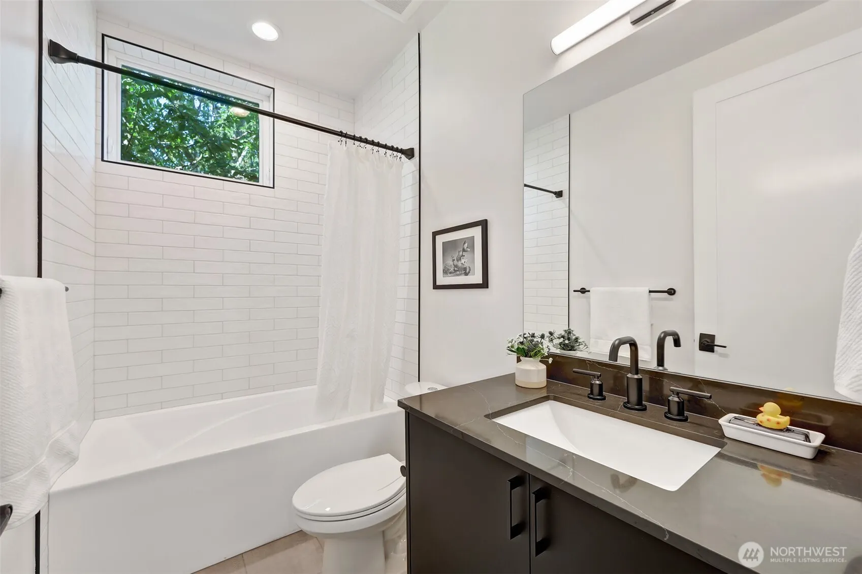 4869 35th Avenue S, Seattle, WA 98118