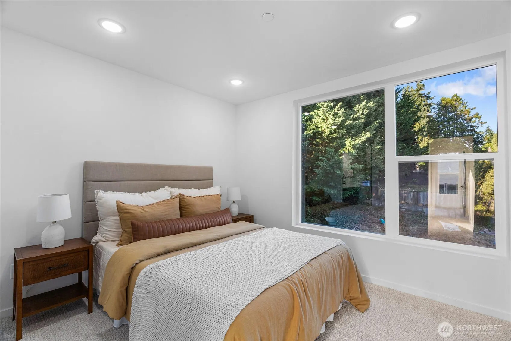 12512 35th Avenue NE #B, Seattle, WA 98125