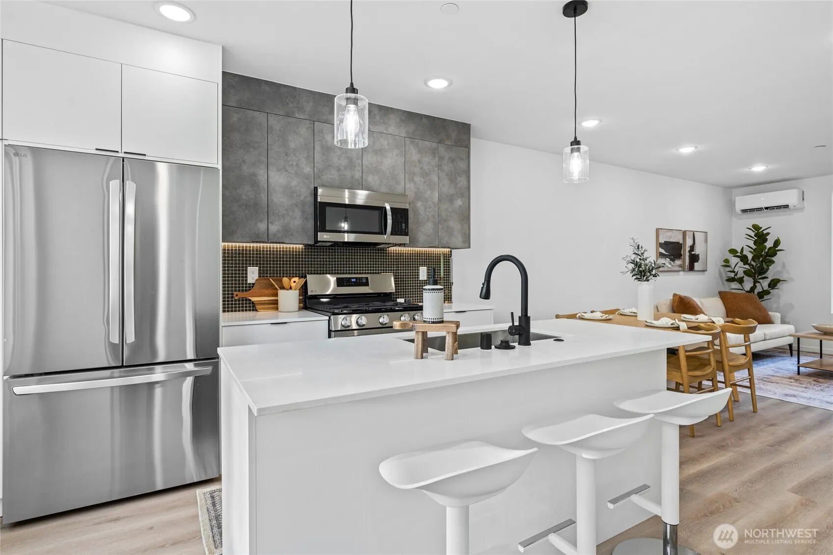 12512 35th Avenue NE #B, Seattle, WA 98125