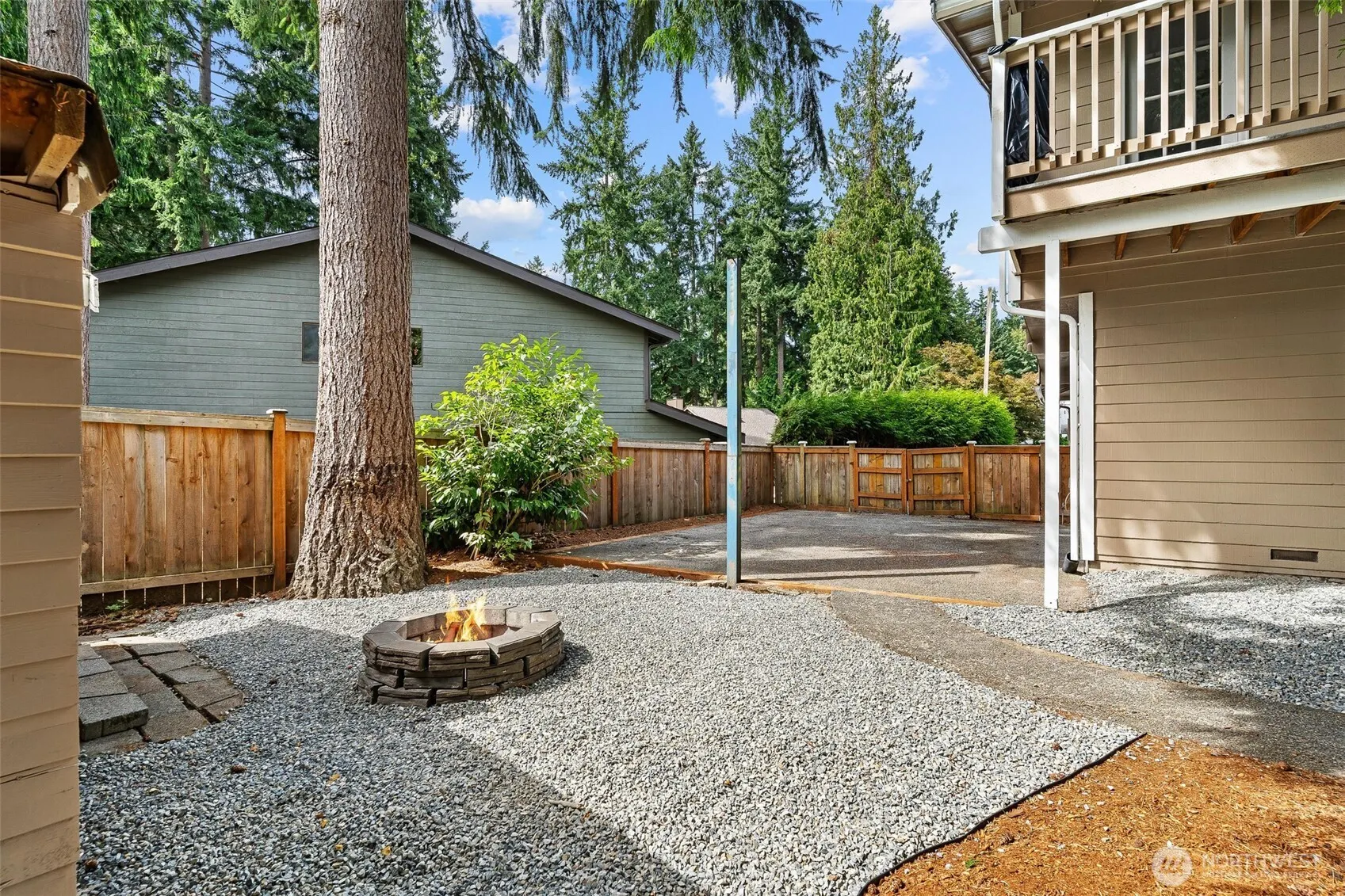 16915 NE 98th Court , Redmond, WA 98052