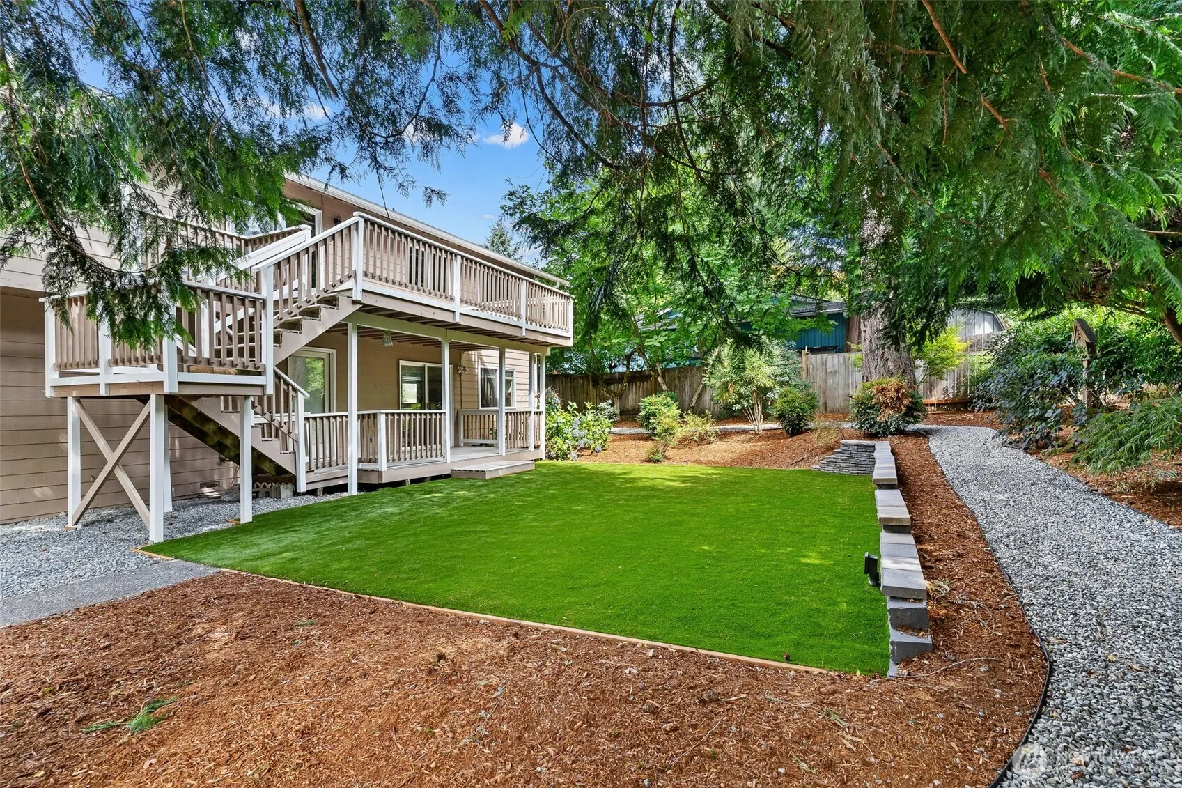 16915 NE 98th Court , Redmond, WA 98052
