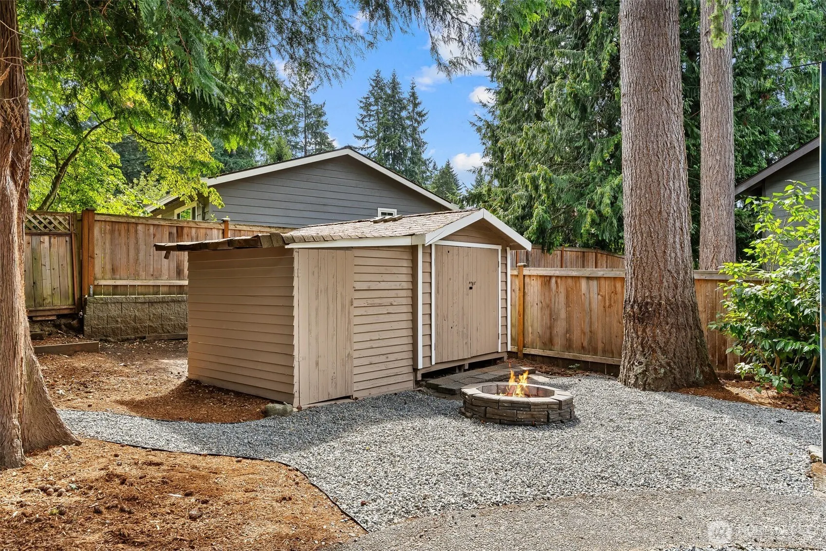 16915 NE 98th Court , Redmond, WA 98052