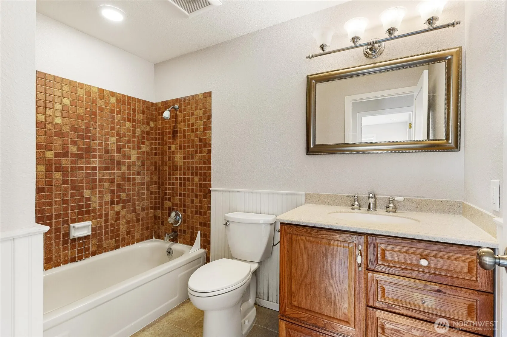 16915 NE 98th Court , Redmond, WA 98052