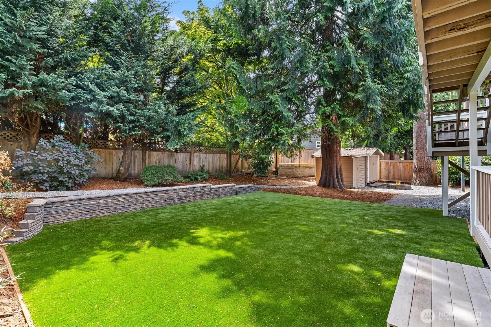 16915 NE 98th Court , Redmond, WA 98052