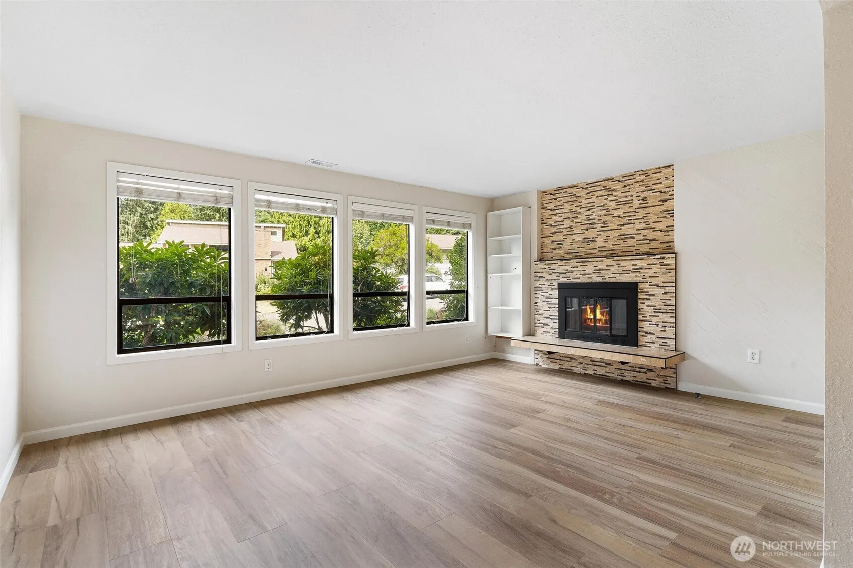 16915 NE 98th Court , Redmond, WA 98052