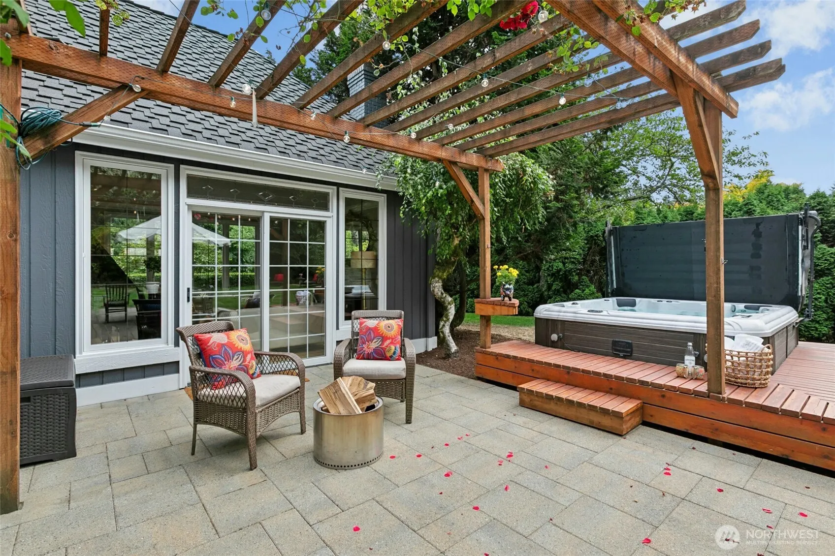 14359 172nd Avenue NE, Redmond, WA 98052