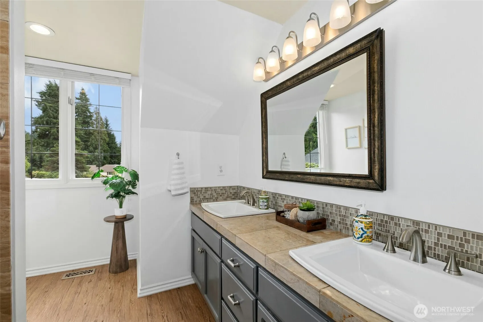 14359 172nd Avenue NE, Redmond, WA 98052