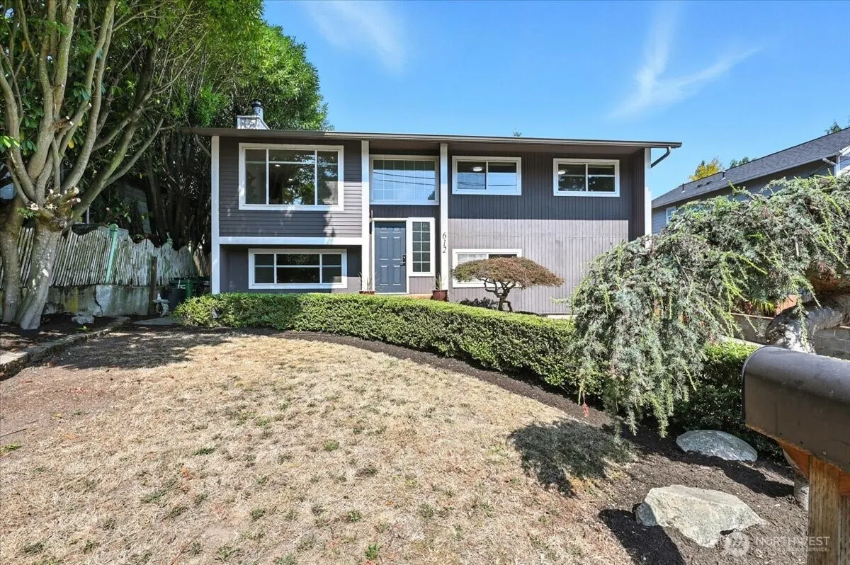 612 NW 89th Street , Seattle, WA 98117