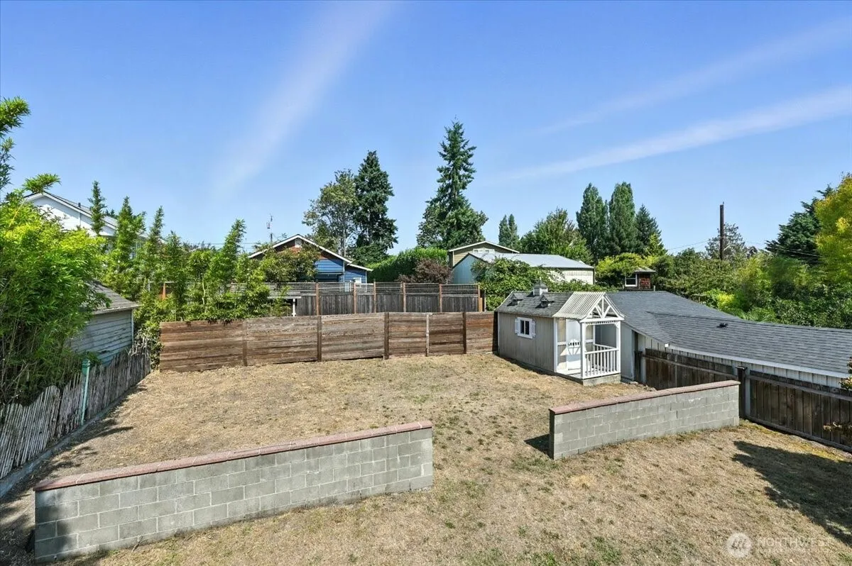 612 NW 89th Street , Seattle, WA 98117