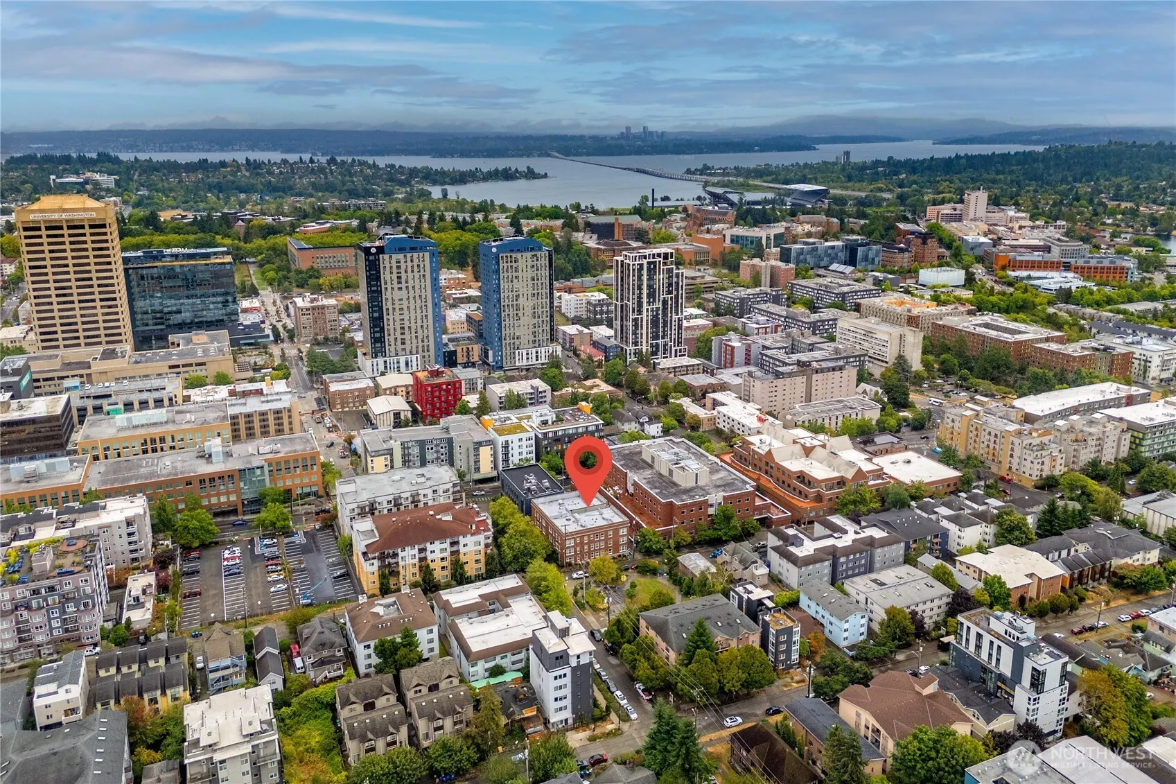 905 NE 43rd Street #107, Seattle, WA 98105