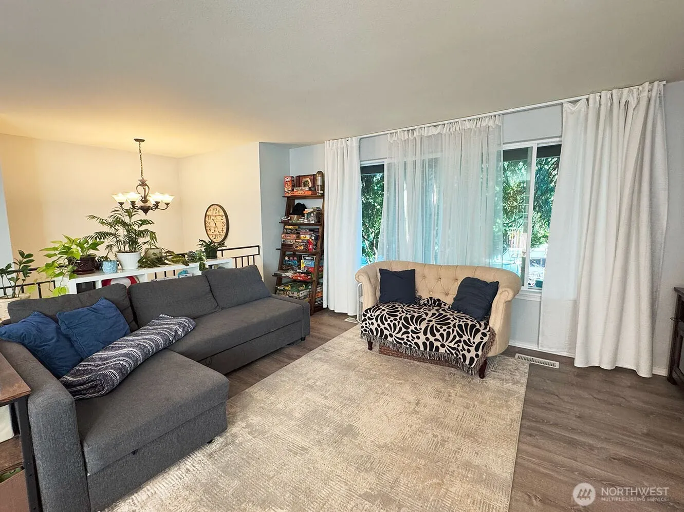 19310 1st Avenue SE, Bothell, WA 98012