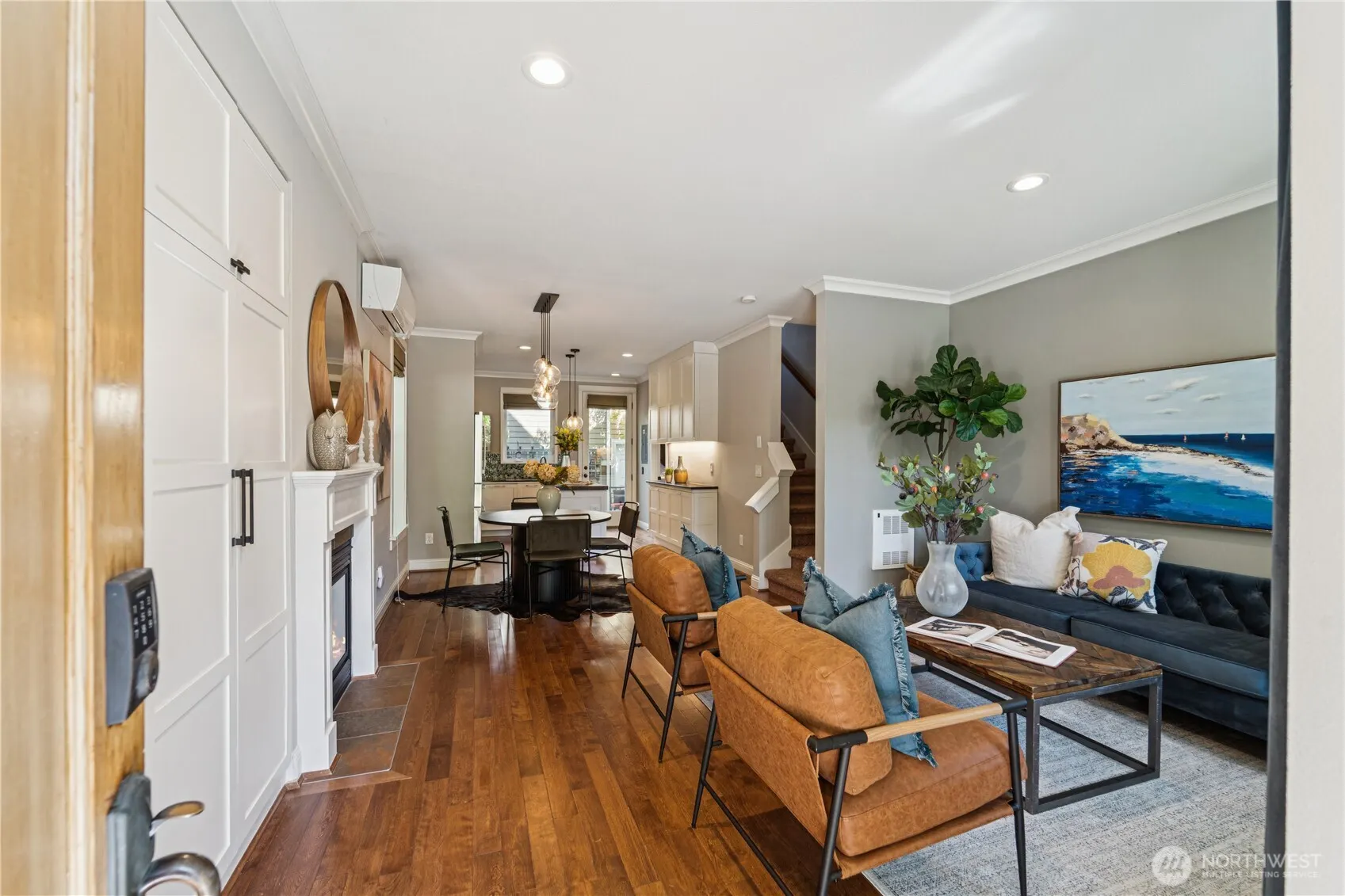 3020 SW Graham Street , Seattle, WA 98126