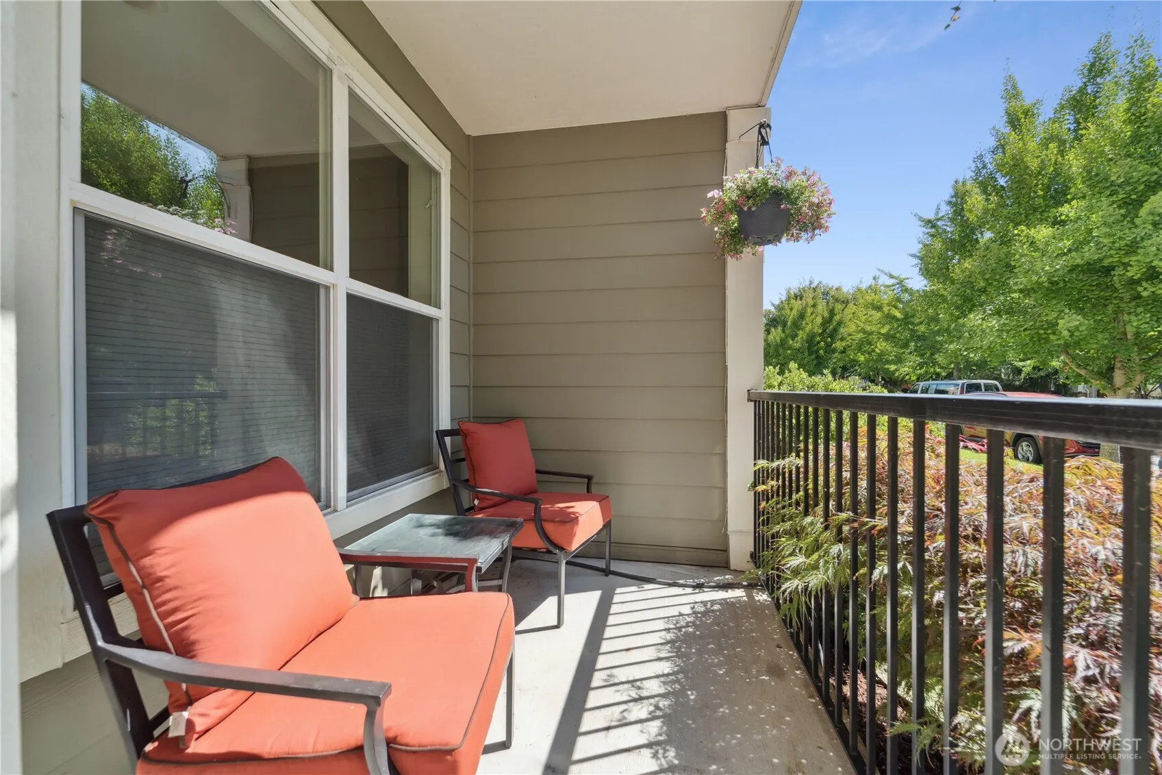 3020 SW Graham Street , Seattle, WA 98126