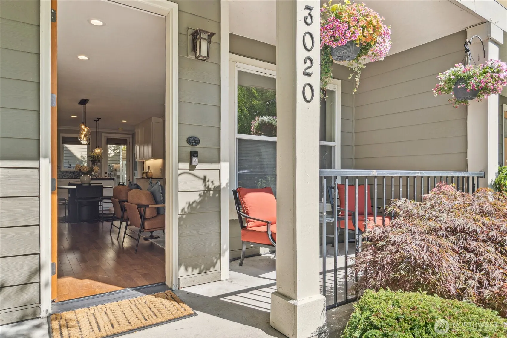 3020 SW Graham Street , Seattle, WA 98126
