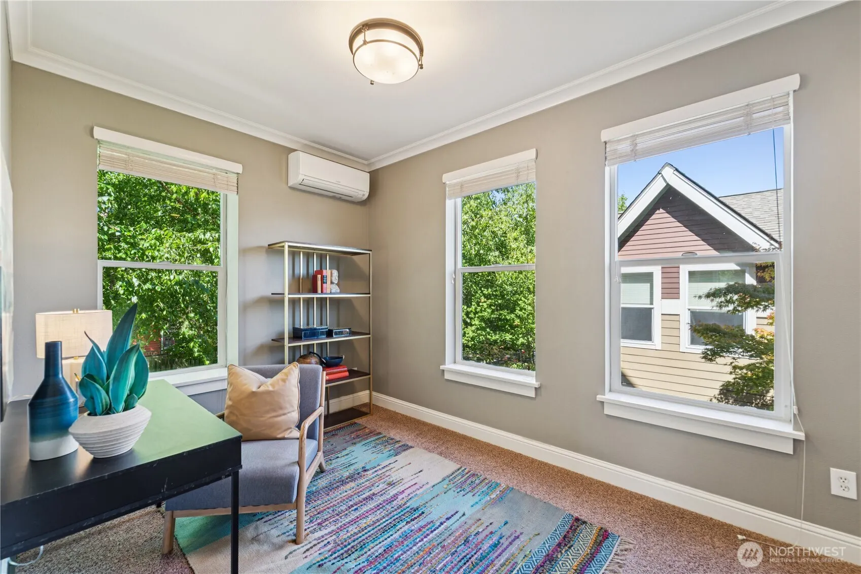 3020 SW Graham Street , Seattle, WA 98126