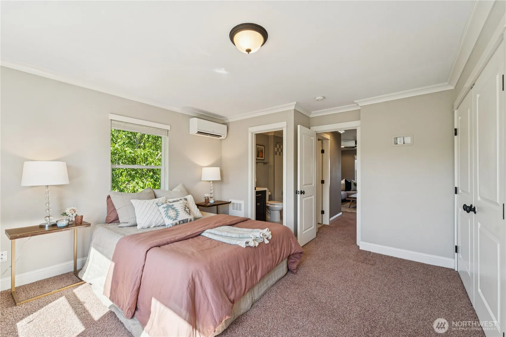 3020 SW Graham Street , Seattle, WA 98126
