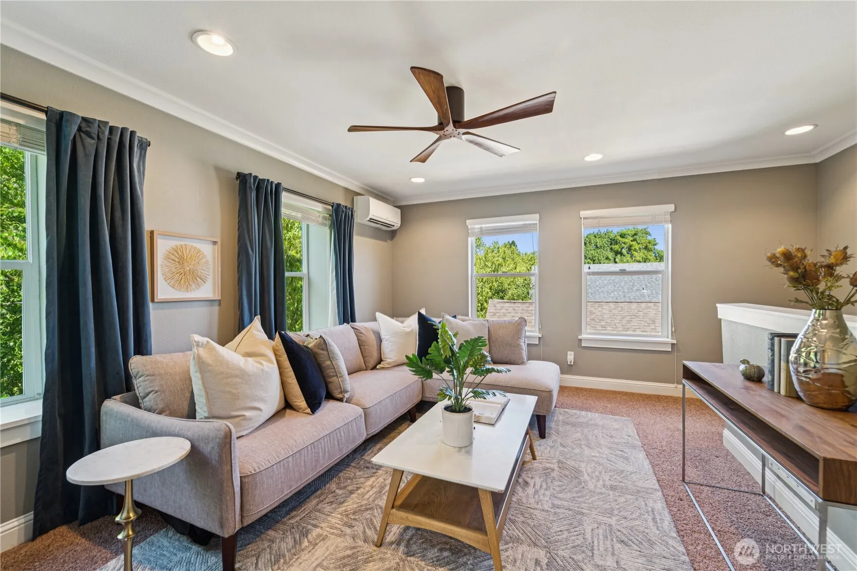3020 SW Graham Street , Seattle, WA 98126